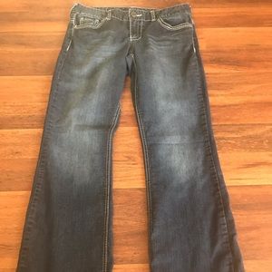 Maurices jeans
